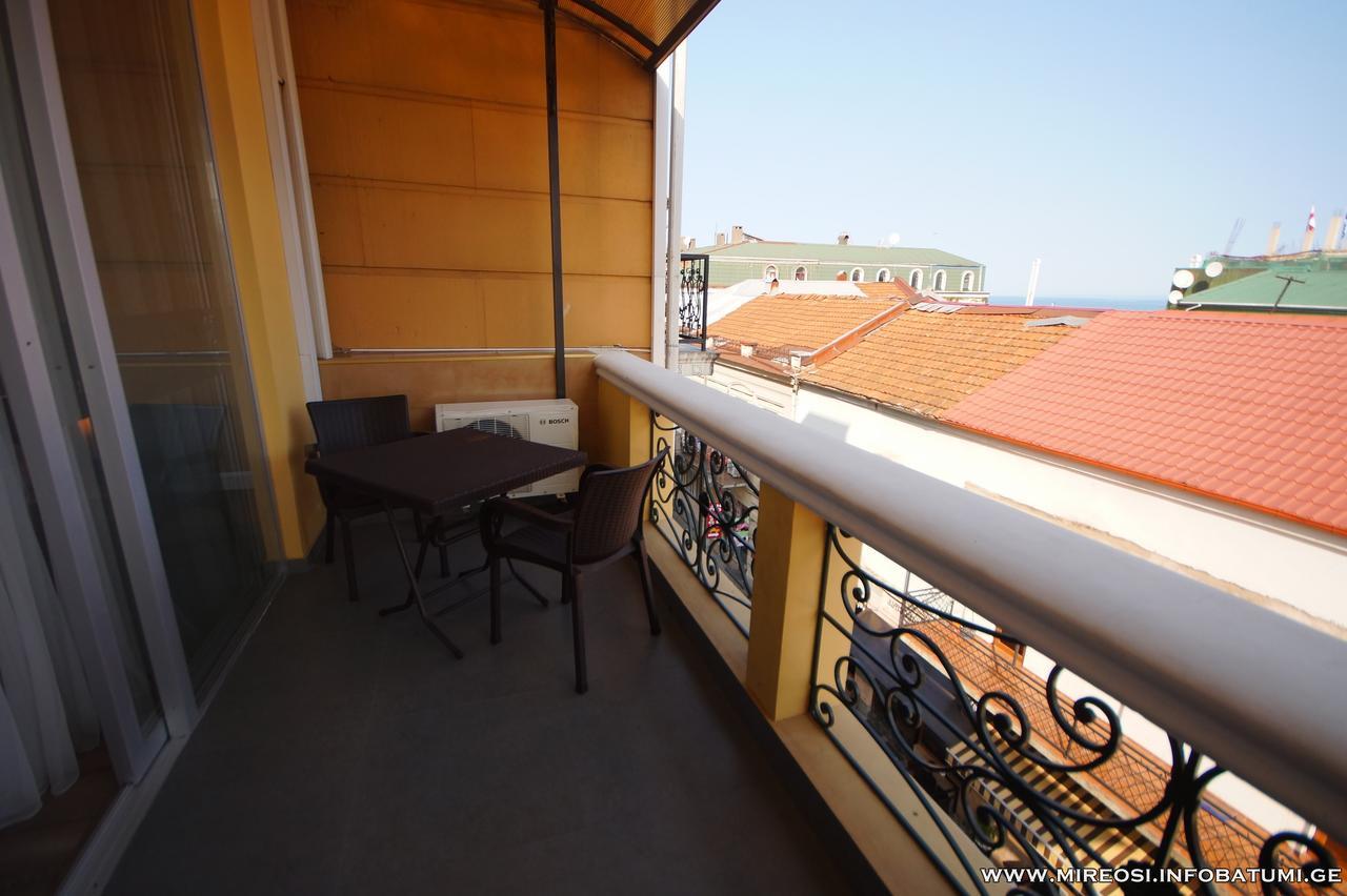 Hotel Mireosi Batumi Exterior photo